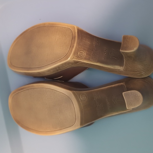 FIONI Brown Floral Dress Sandals 3" Heels Leather Uppers Size 8 1/2 - Picture 4 of 9